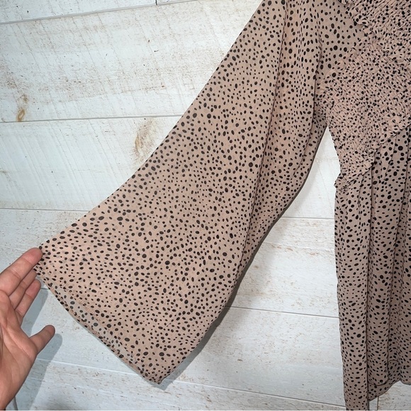 VICI Flawless Women’s Cheetah Print Off Shoulder Blouse Size S - Picture 3 of 5